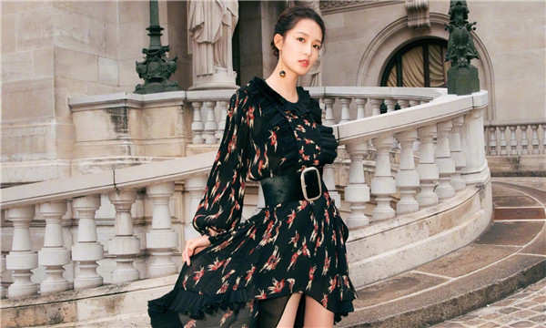 高台标题：包生男孩机构：助你成功代怀生子，实现家庭梦想